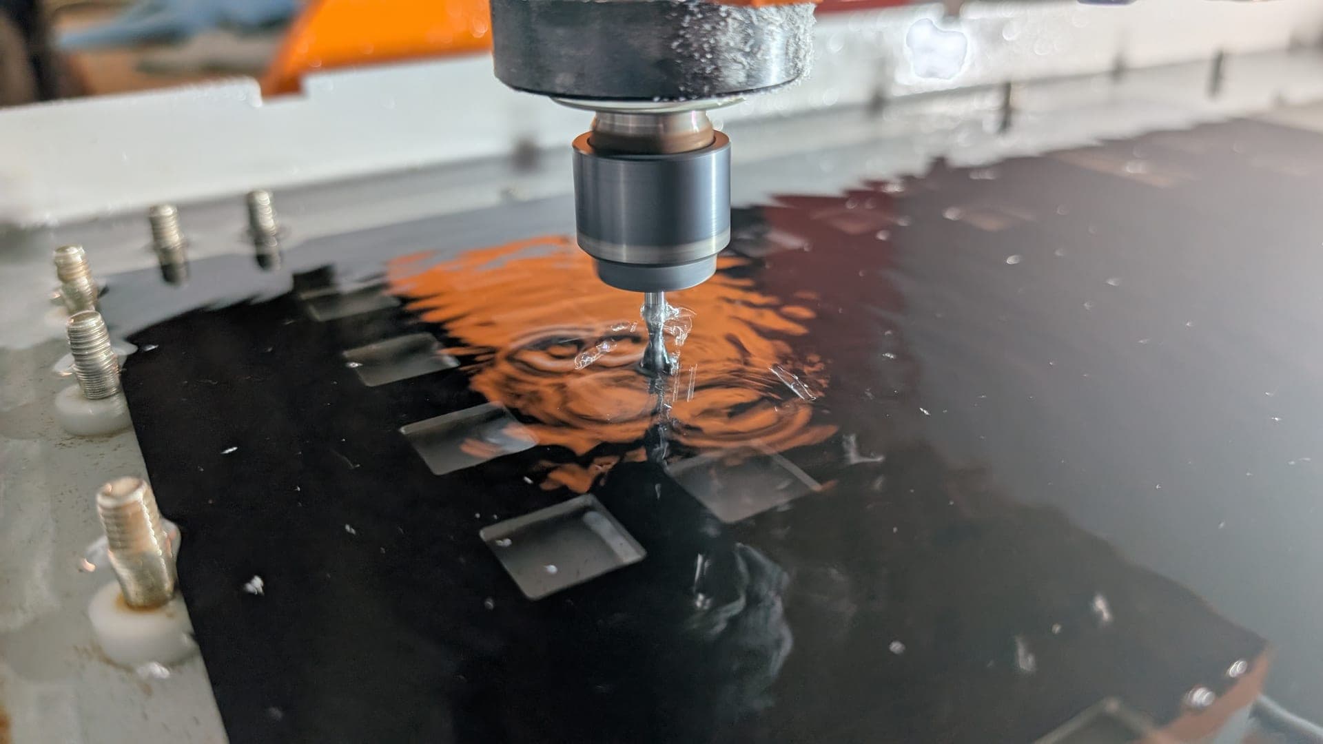CNC-Fräsmaschine in Betrieb