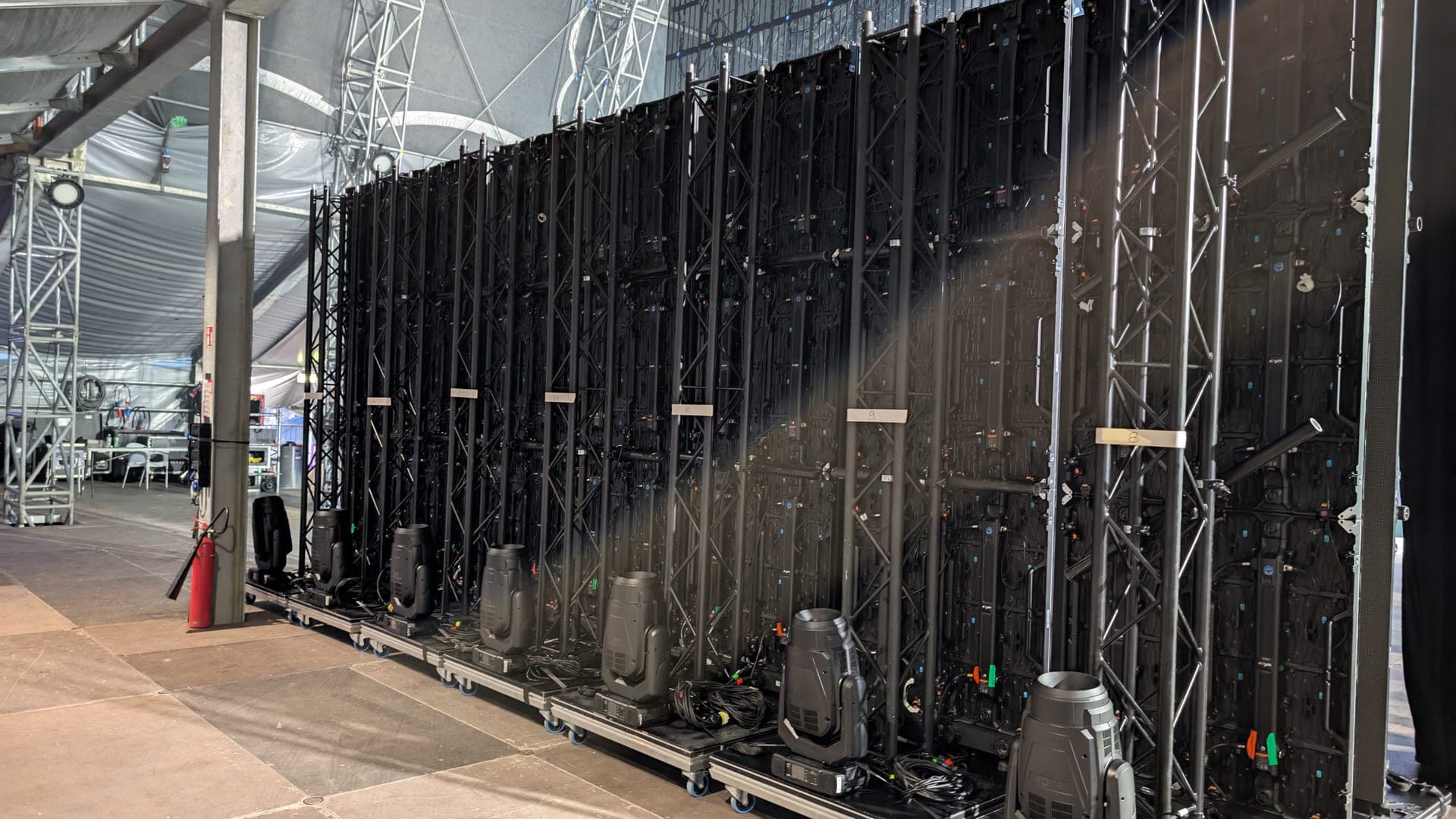 LED-Wall Aufbau Festival